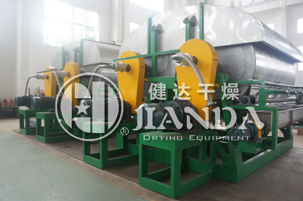 尿素熔融液專用滾筒刮板干燥機